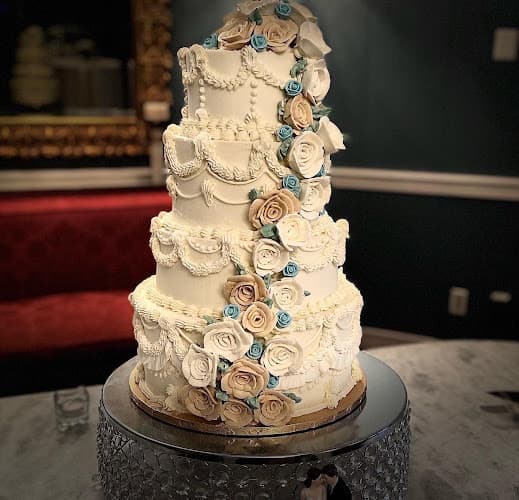 Charlee's Butter Cream Dreams custom cakes-Appointment Only