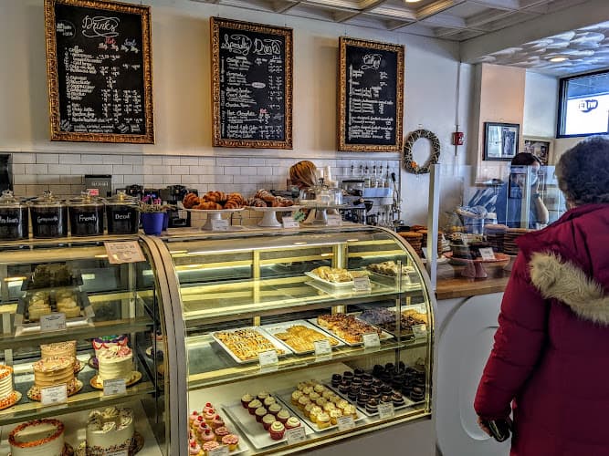 Oakleaf Cakes Bake Shop