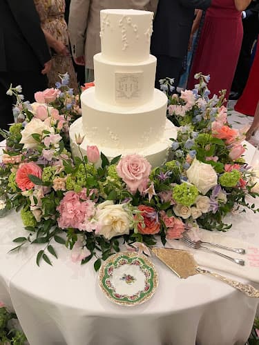 Fancy Cakes By Lauren