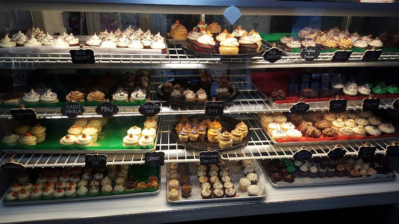 Miss Priss Cupcakes & Such