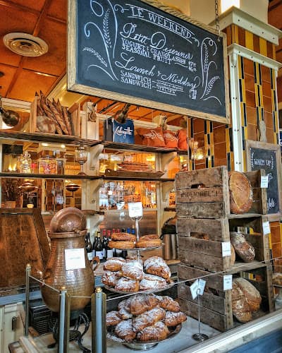 Lafayette Grand Café & Bakery