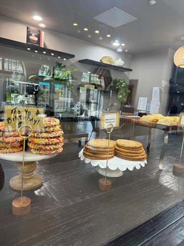 SweetArt Bakeshop + Café