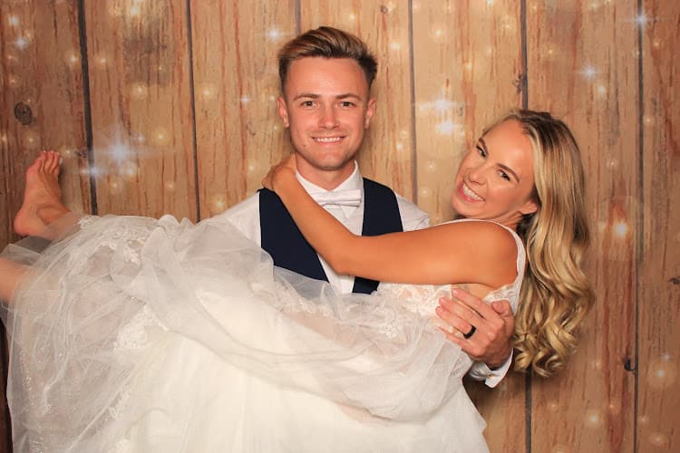 Monumental Photo Booths