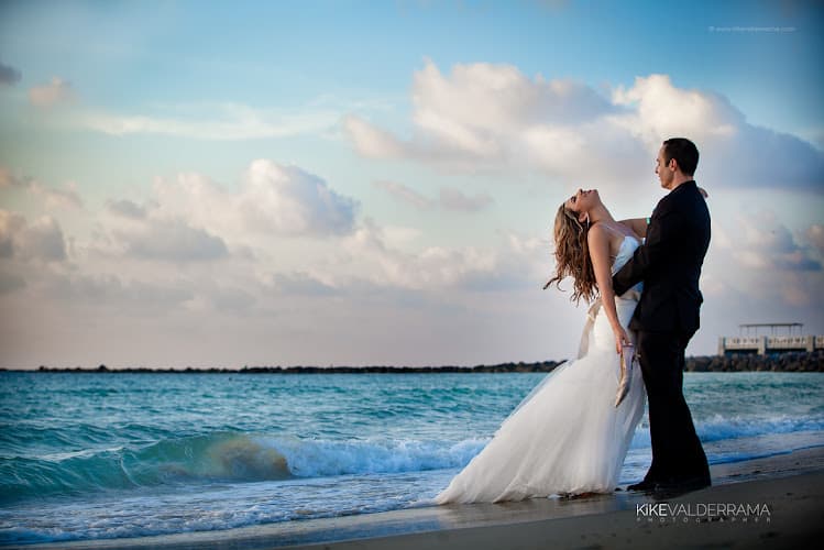 Kike Valderrama : Commercial & Fine Art Photographer