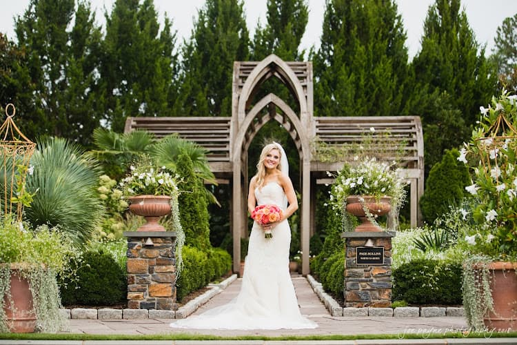 Sally Oakley Weddings & Events