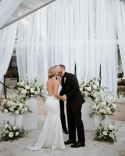 Wolf Weddings & Events