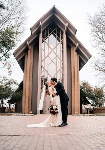 Marty Leonard Community Chapel