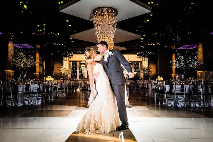 Tendenza by Cescaphe