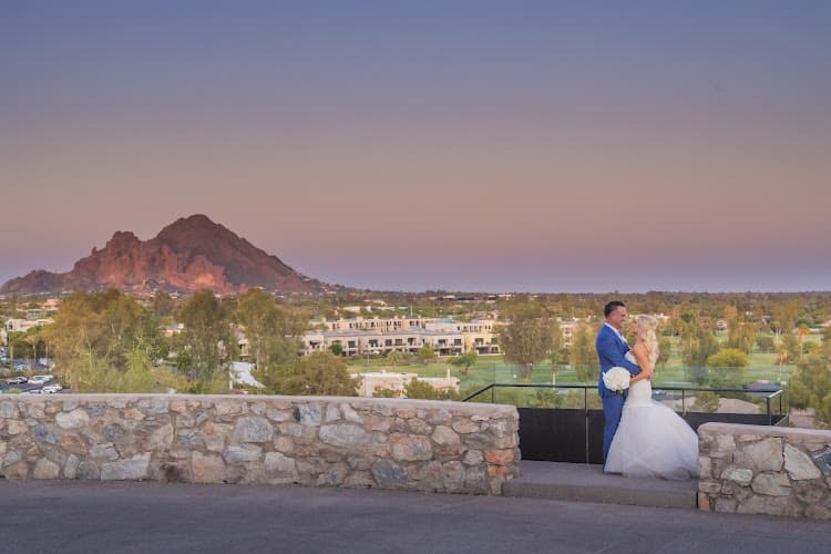 Geordie's at Wrigley Mansion